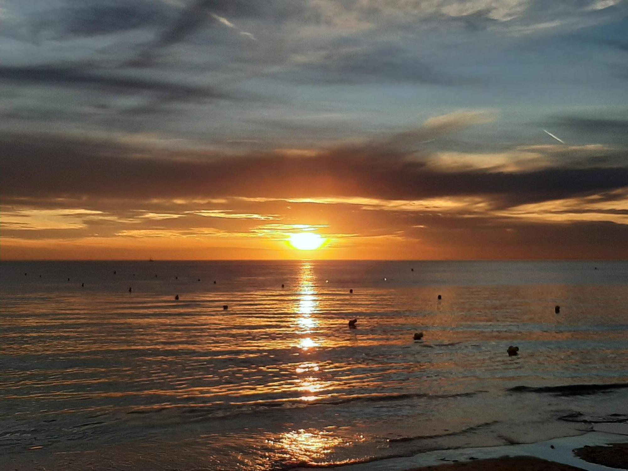 La Mer, La Plage, Le Sable Boulogne-sur-Mer Bagian luar foto